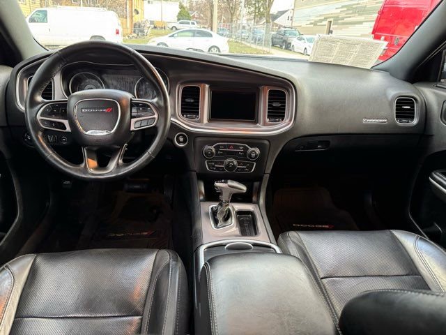 Used 2020 Dodge Charger SXT w/ Leather Interior Group RWD image 21