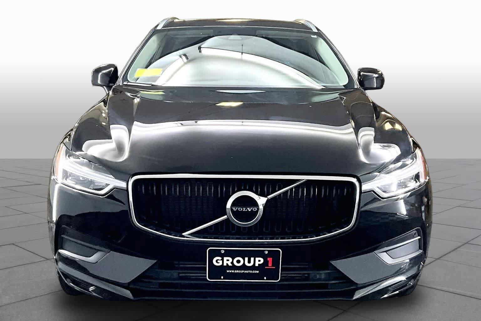 Used 2019 Volvo XC60 T5 Momentum w/ Premium Package AWD/4WD image 4