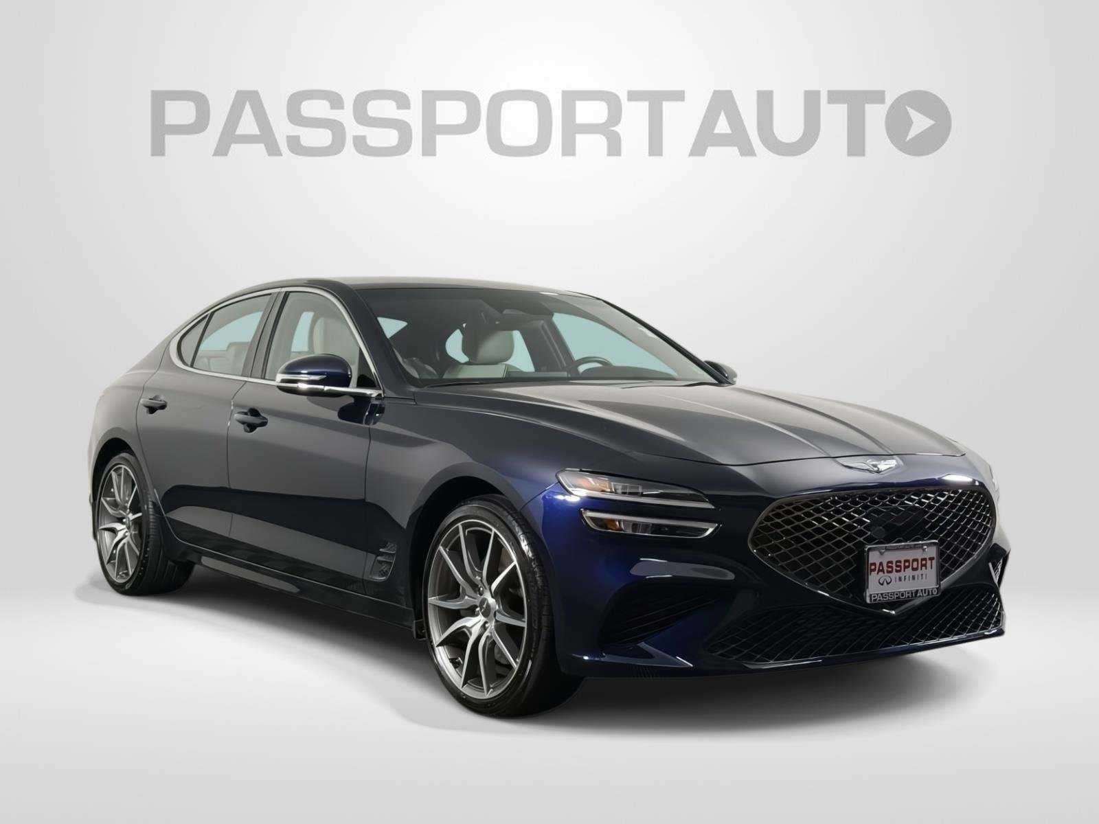 Used 2023 Genesis G70 3.3T image 3