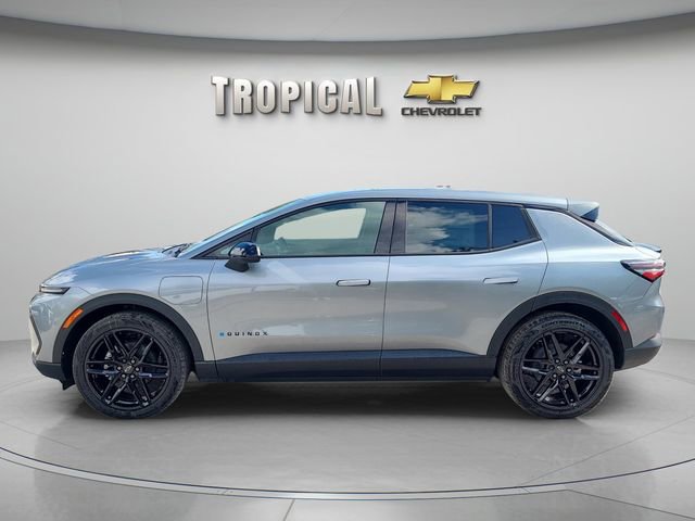 New 2026 Chevrolet Equinox EV LT image 2