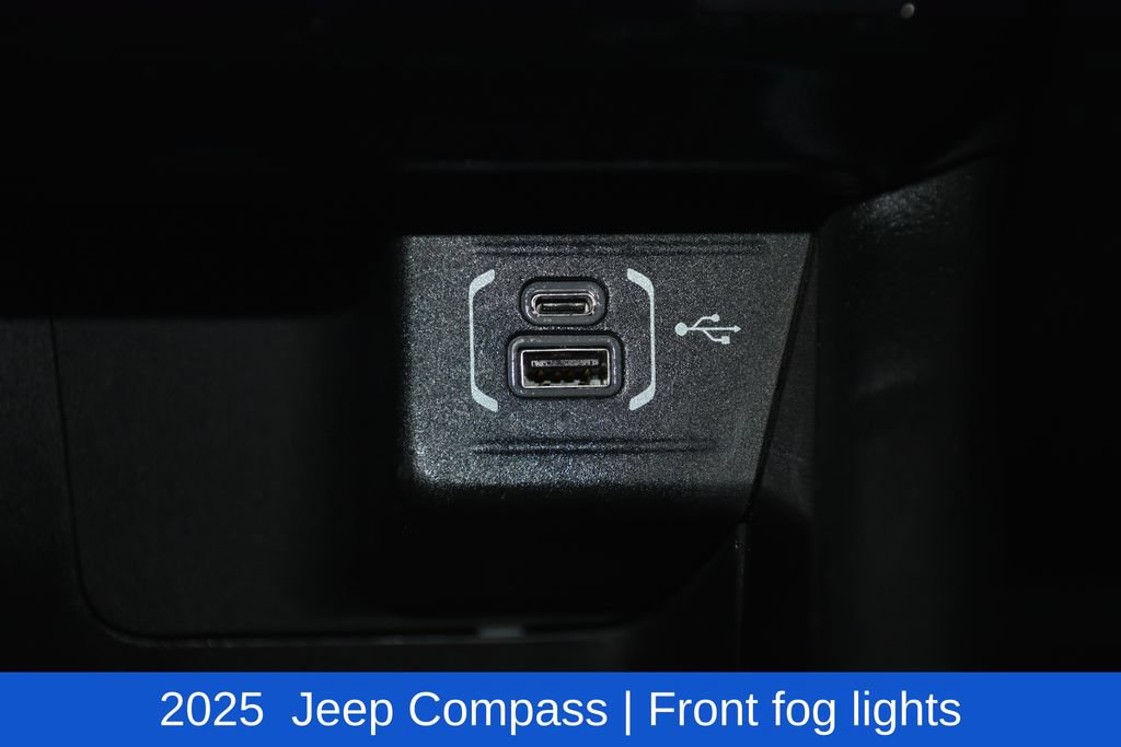 Used 2025 Jeep Compass Latitude w/ Sun & Sound Group AWD/4WD image 23