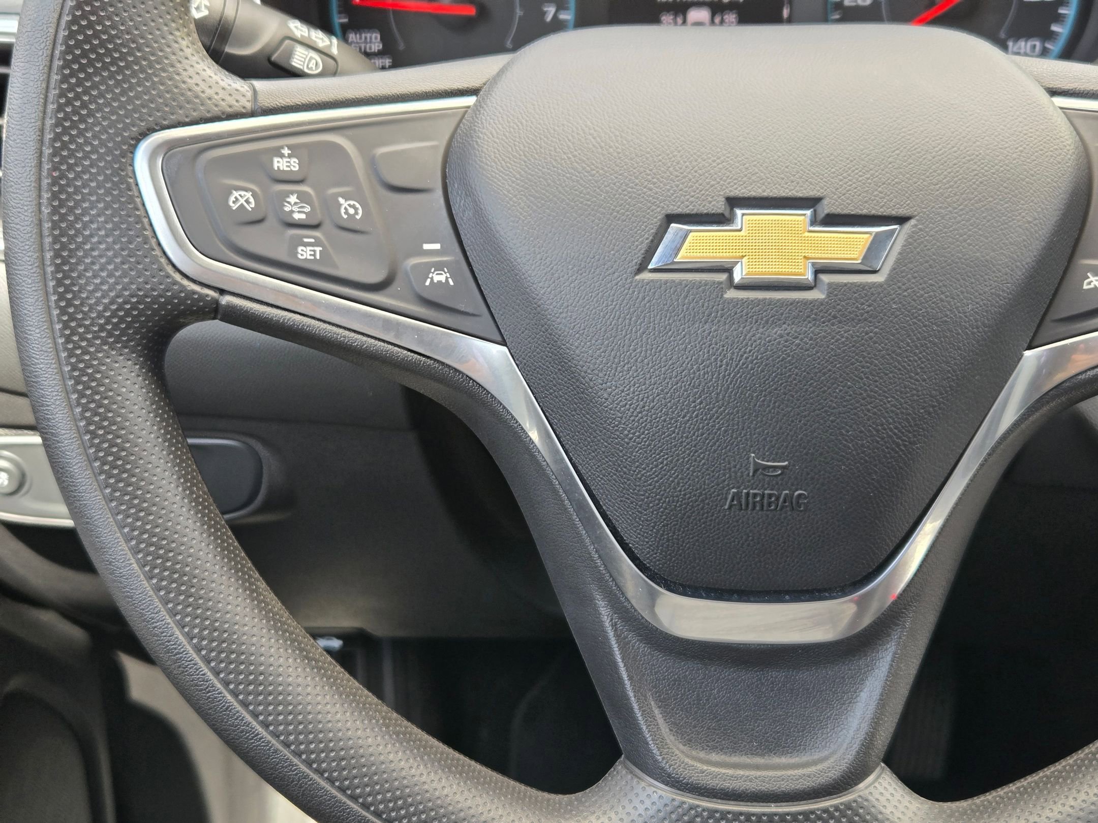 Used 2022 Chevrolet Equinox LS image 16