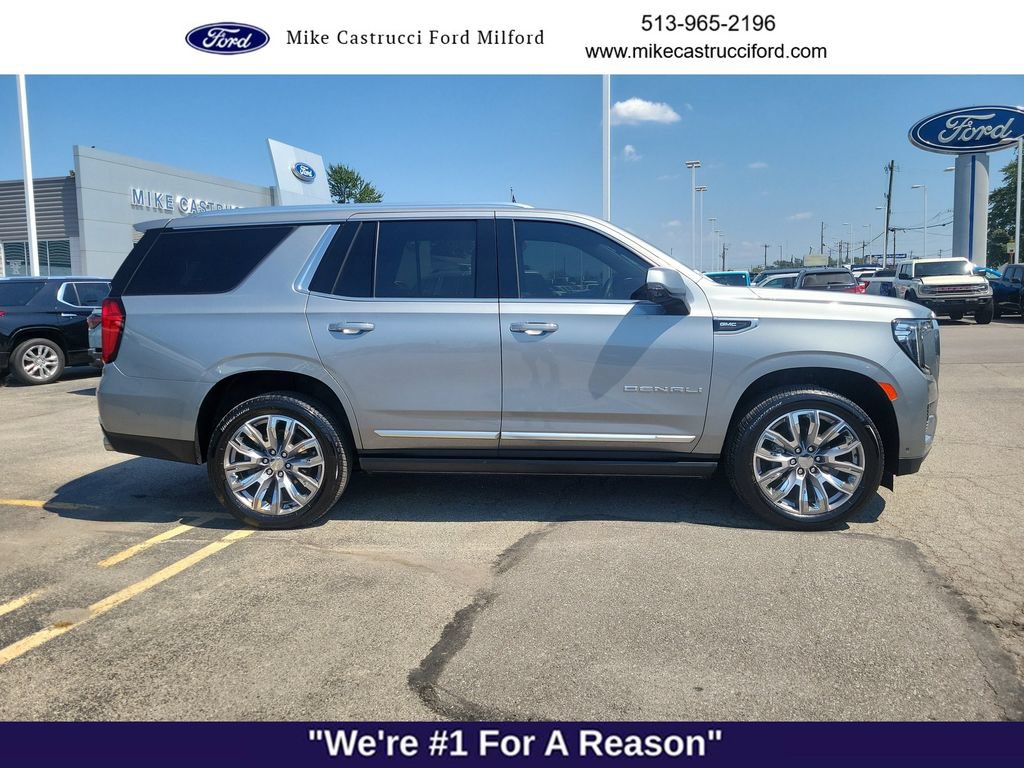 Used 2024 GMC Yukon Denali w/ Advanced Technology Package AWD/4WD image 6