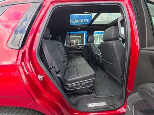 Used 2023 Chevrolet Tahoe Z71 w/ Luxury Package image 18
