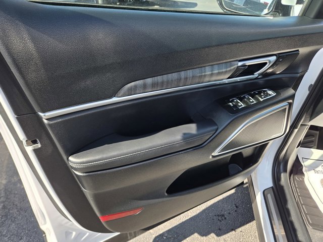 Used 2024 Kia Telluride SX Prestige w/ Towing Package image 38