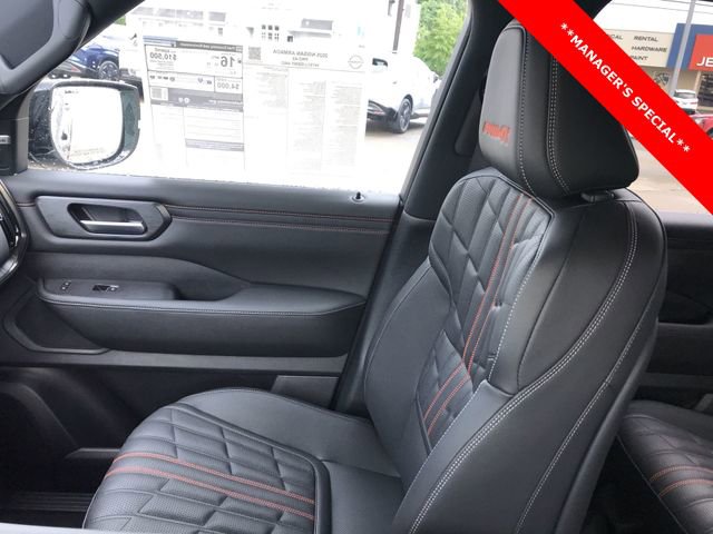 New 2025 Nissan Armada PRO-4X w/ Pro-4X Premium Package image 24