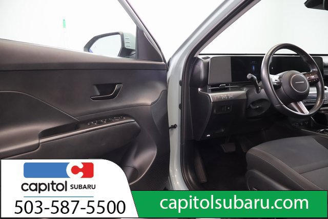 Used 2025 Hyundai Kona SEL AWD/4WD image 9