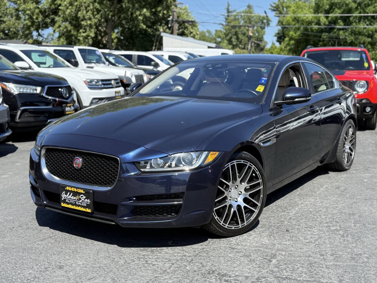 Used 2017 Jaguar XE Prestige RWD image 1