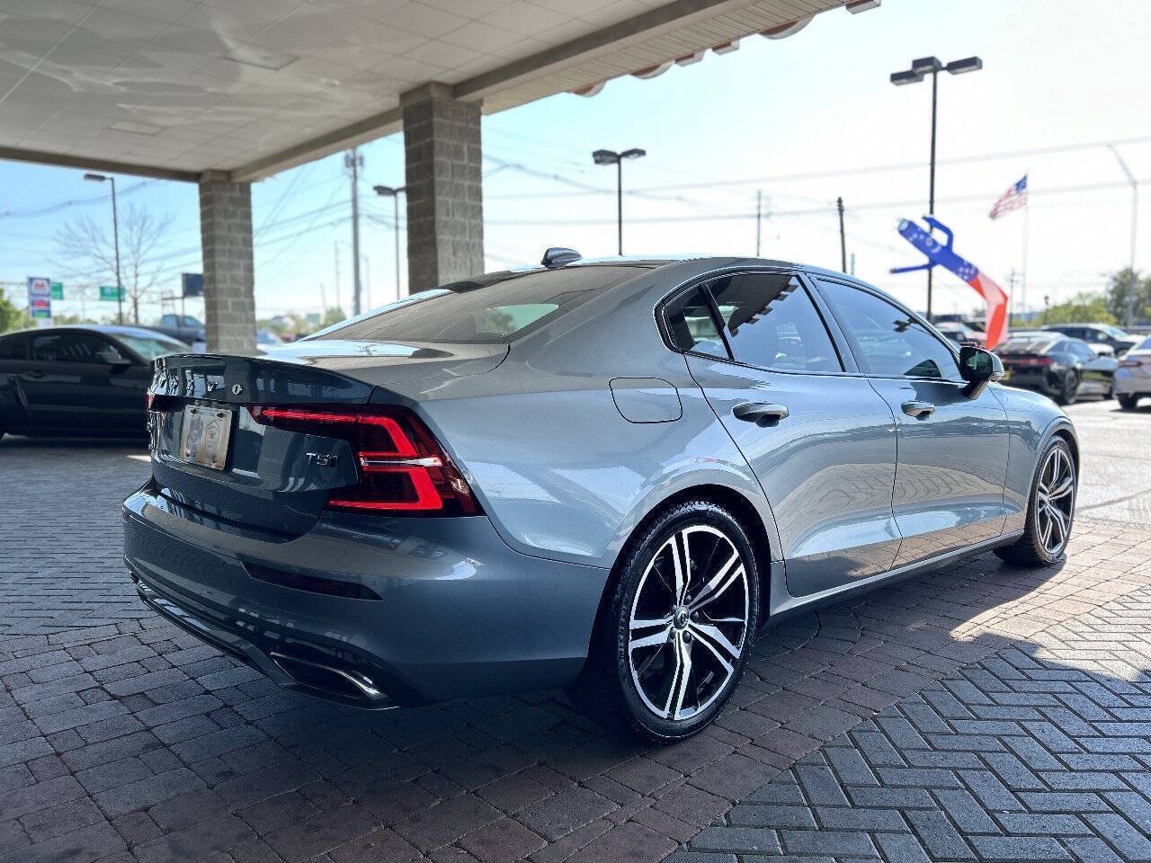 Used 2021 Volvo S60 T5 R-Design AWD/4WD image 12