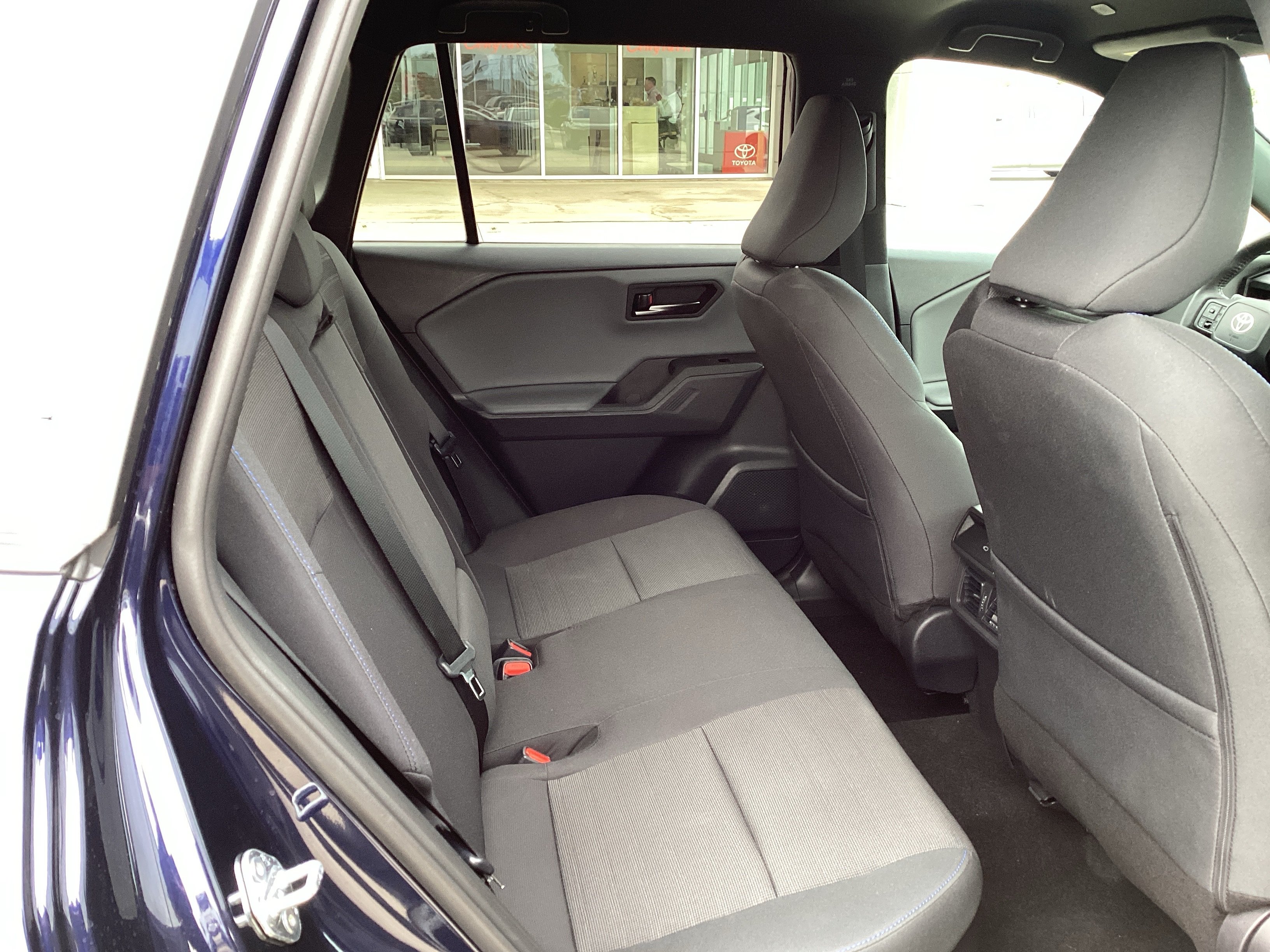 Used 2026 Toyota RAV4 SE FWD image 11