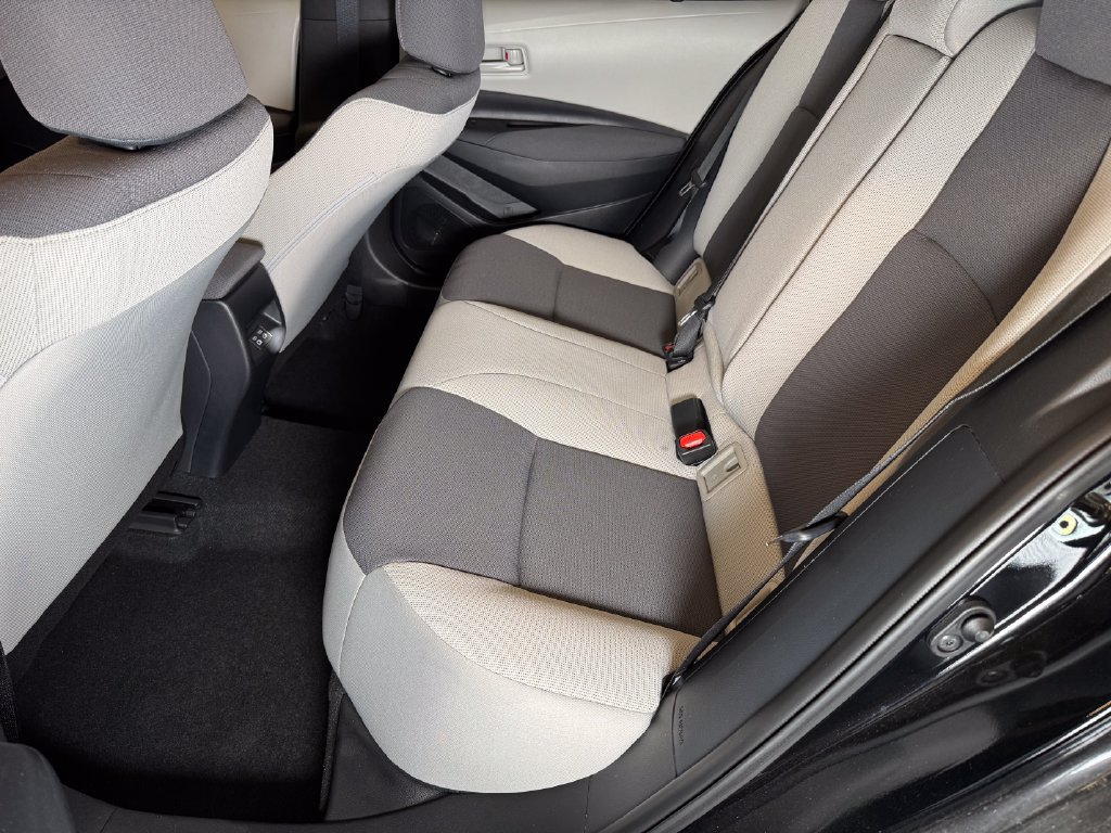 Used 2024 Toyota Corolla LE FWD image 21