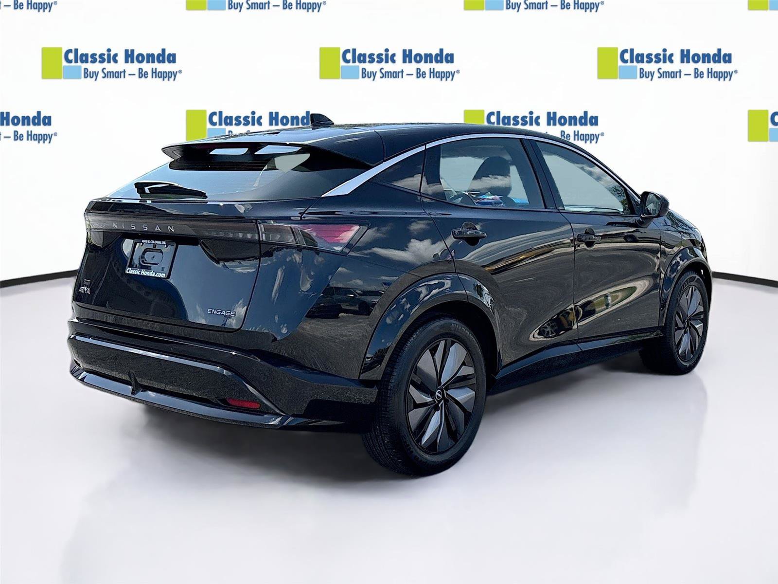 Used 2023 Nissan Ariya FWD image 8