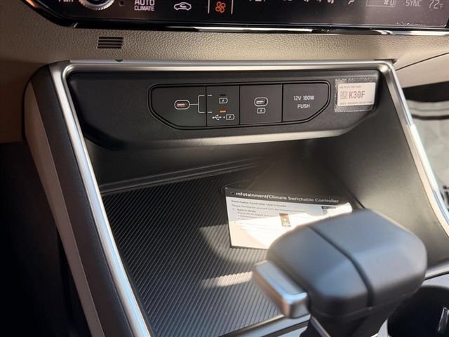 New 2026 Kia Carnival FWD image 22