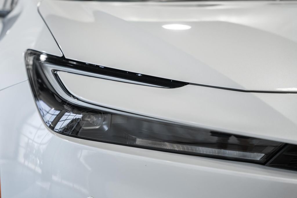 New 2026 Toyota Prius Plug-In Hybrid image 11