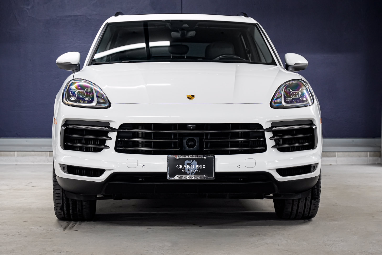Used 2023 Porsche Cayenne Platinum Edition AWD/4WD image 5