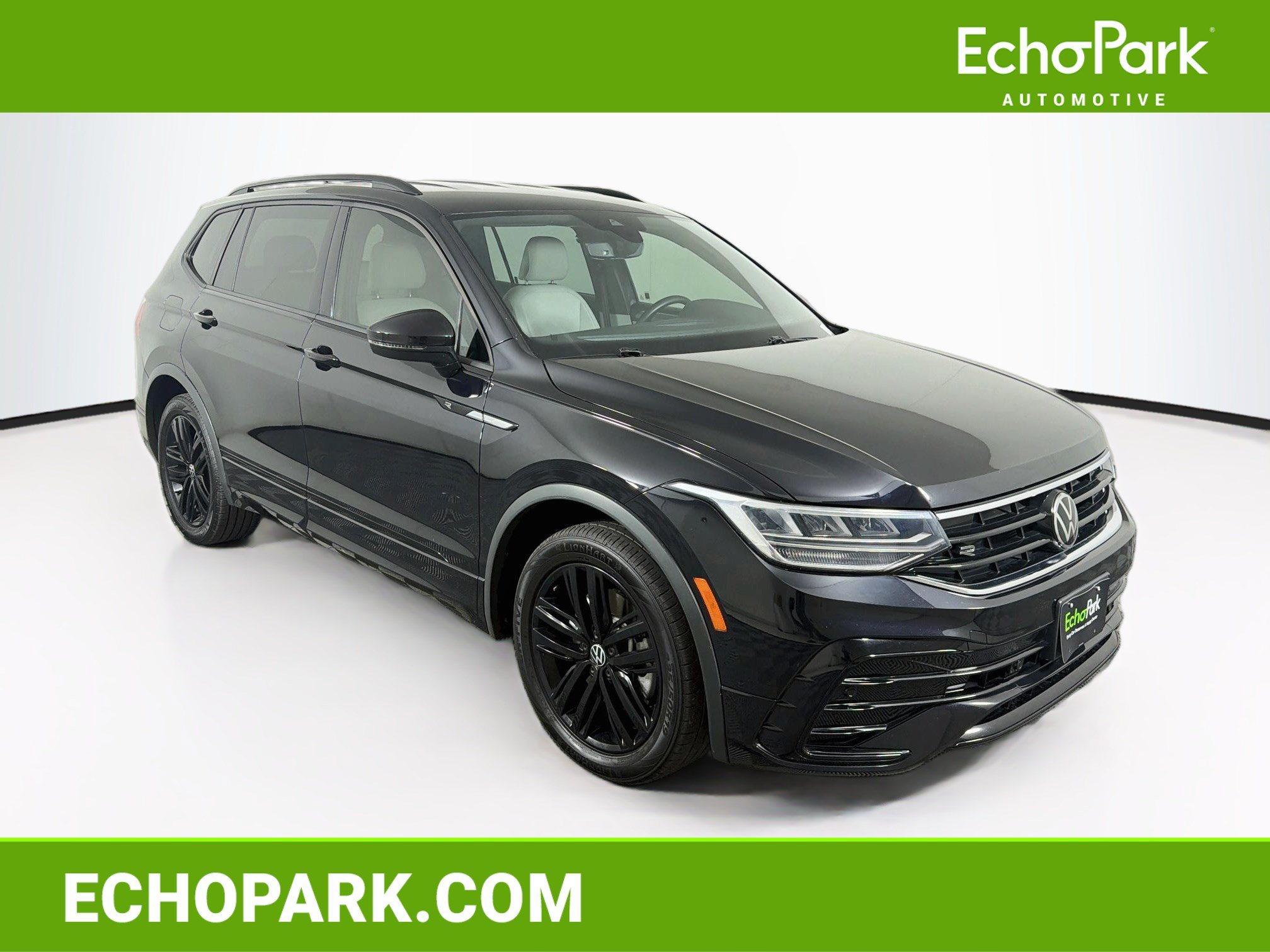 Used 2022 Volkswagen Tiguan SE R-Line