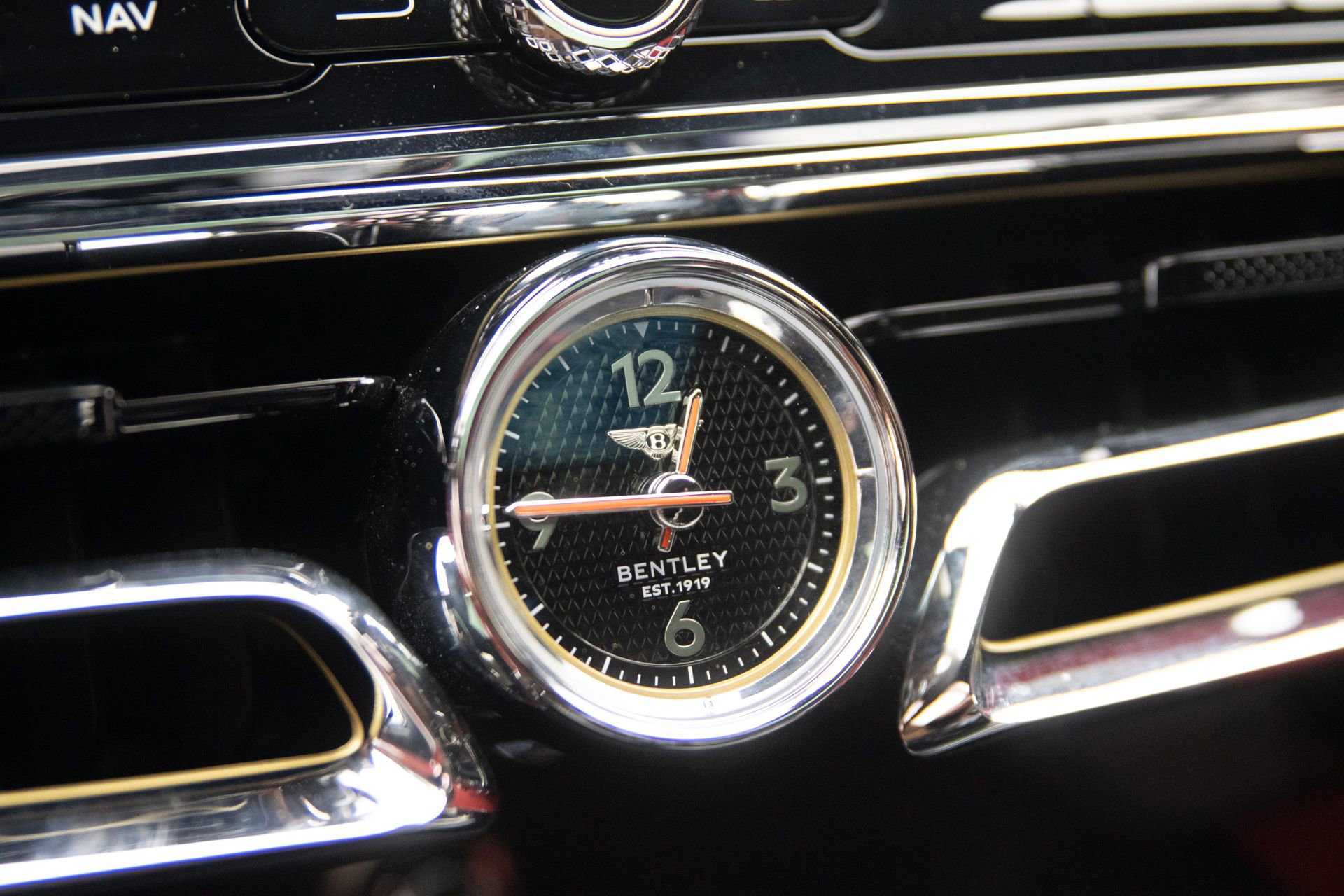 Used 2023 Bentley Flying Spur W12 image 33