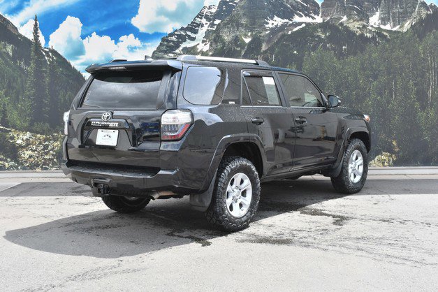 Certified 2021 Toyota 4Runner SR5 Premium w/ Moonroof Package AWD/4WD image 3