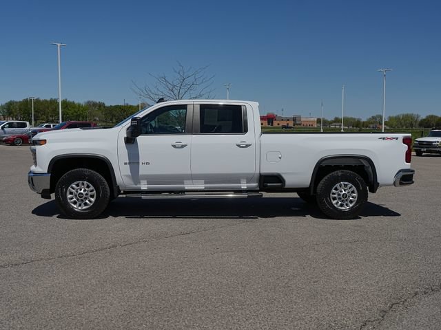 Used 2025 Chevrolet Silverado 2500 LT w/ Convenience Package AWD/4WD image 10