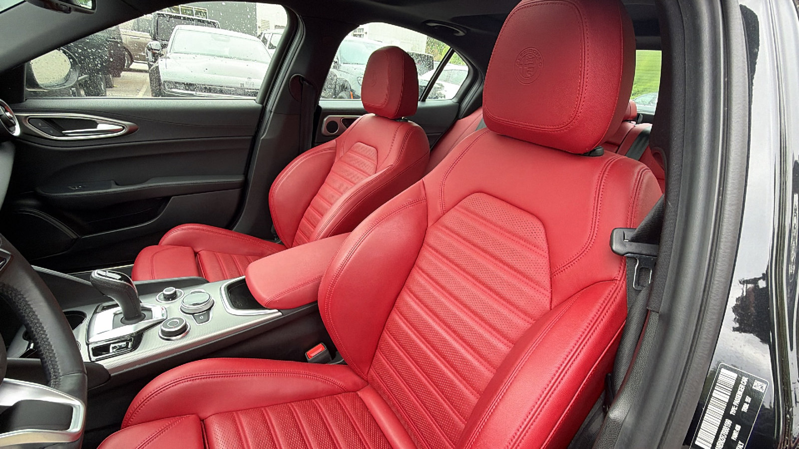 Used 2024 Alfa Romeo Giulia Ti w/ Performance Driving Package AWD/4WD image 17