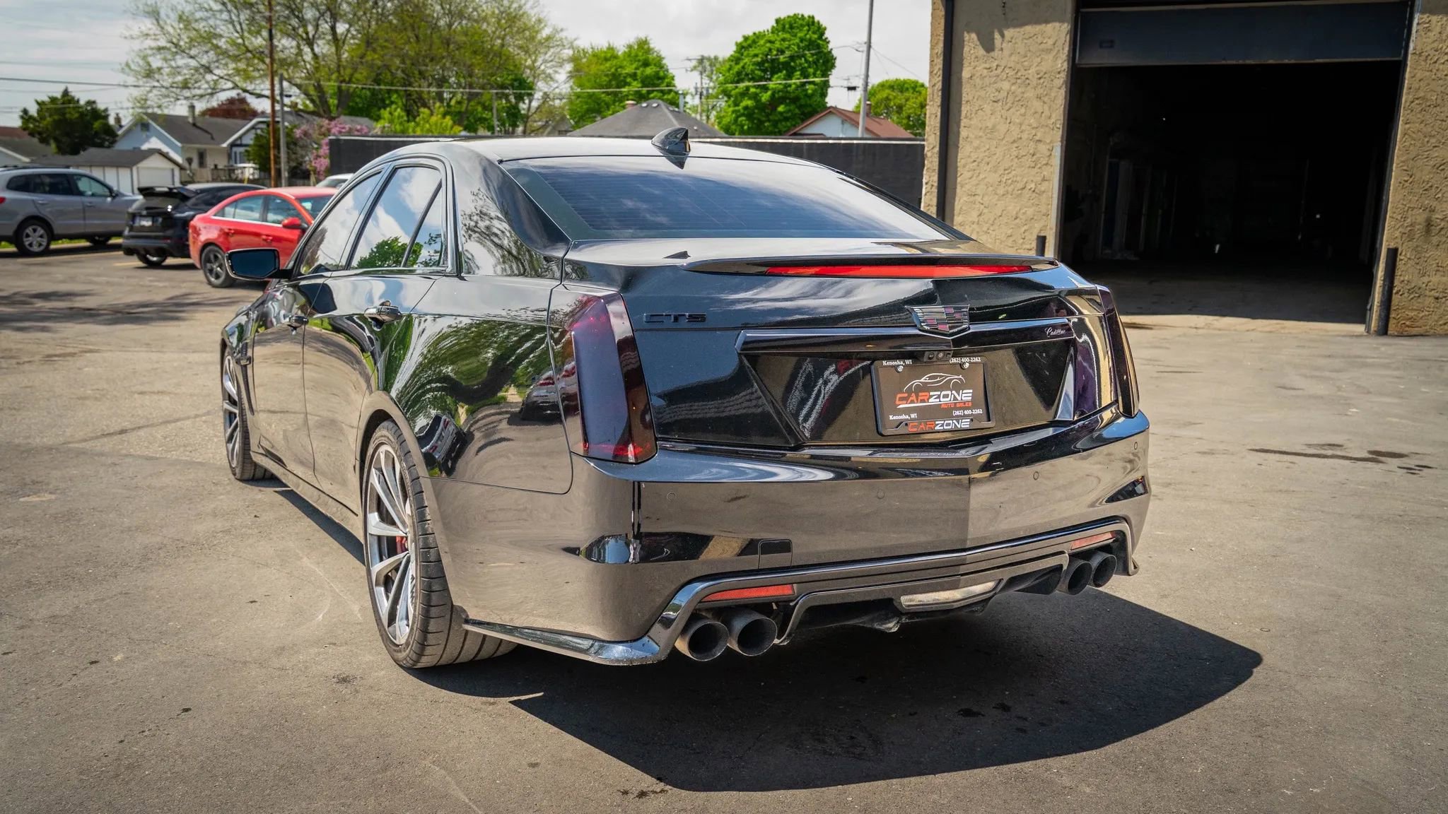 Used 2018 Cadillac CTS V w/ Luxury Package RWD image 13