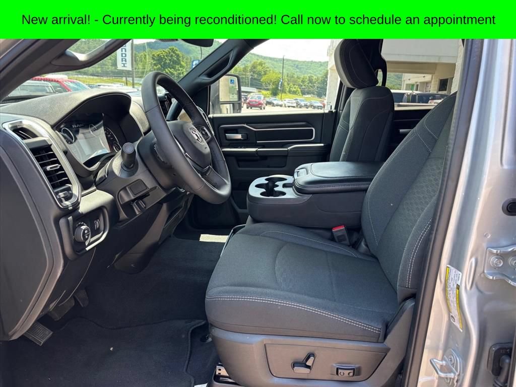 Used 2026 RAM 2500 Big Horn AWD/4WD image 9