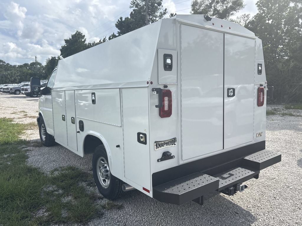 New 2026 Chevrolet Express 3500 w/ Power Convenience Package RWD image 4