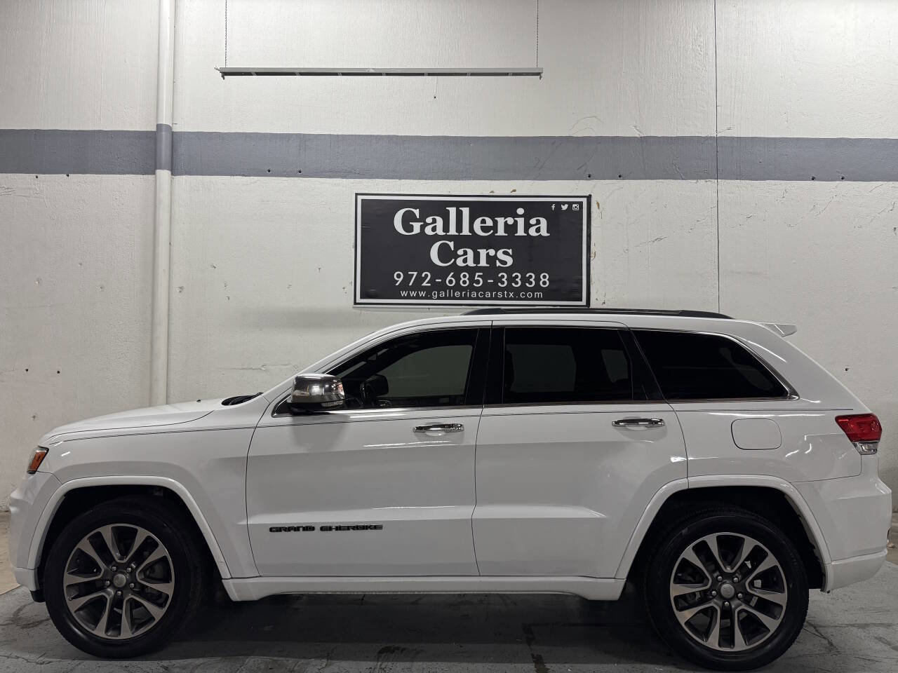 Used 2018 Jeep Grand Cherokee Overland w/ Interior Metal Package