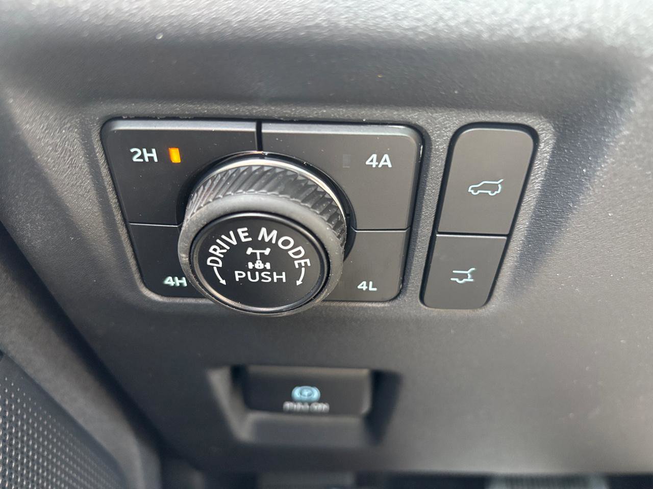 New 2026 Ford Expedition Tremor image 17