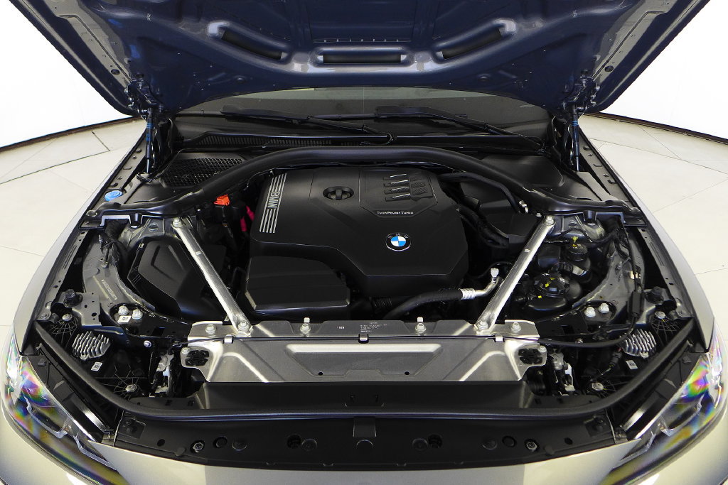 Used 2024 BMW 430i Coupe w/ M Sport Package RWD image 6