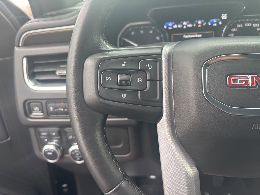 Used 2021 GMC Yukon XL SLE image 17