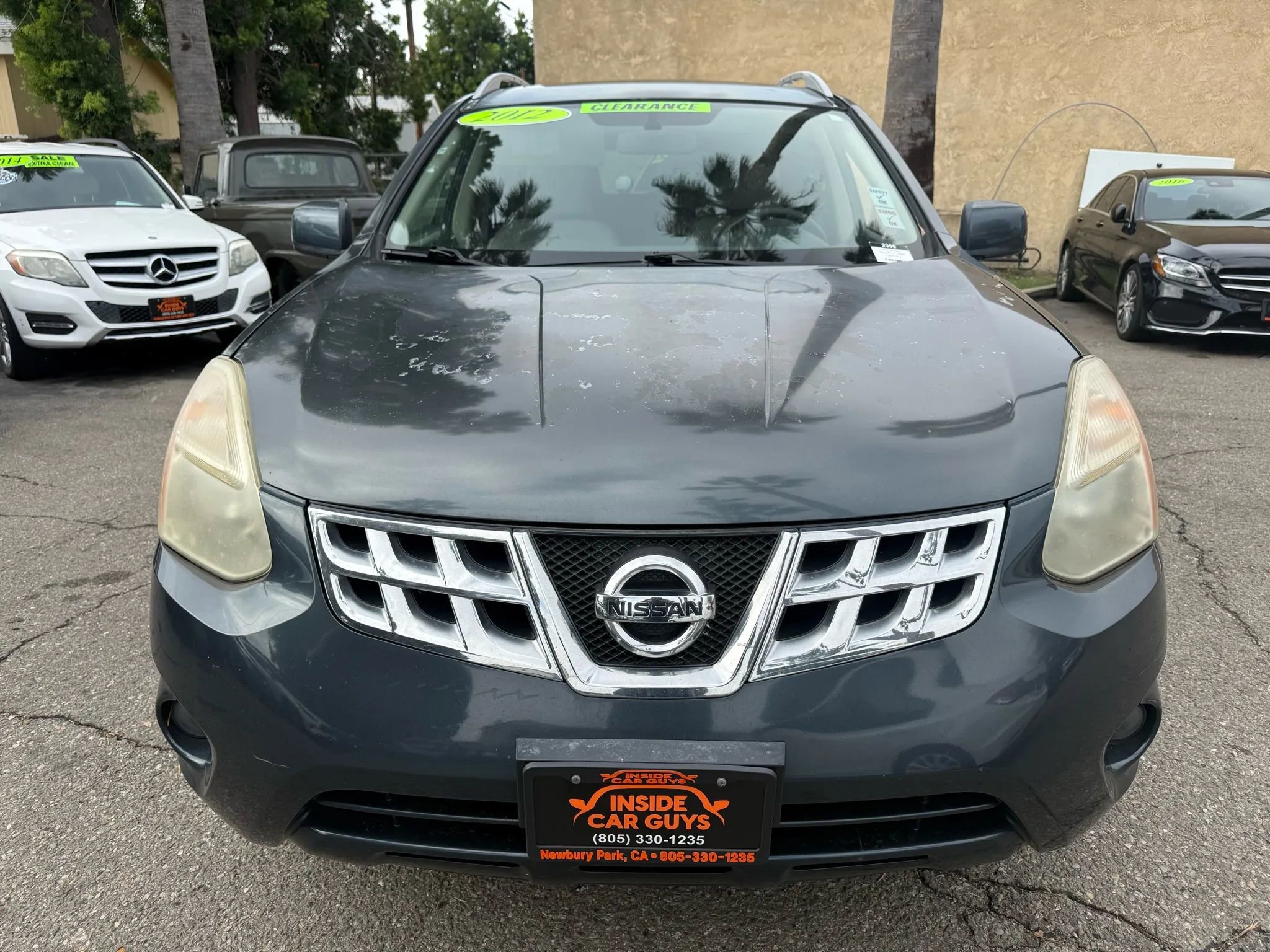 Used 2012 Nissan Rogue SV w/ Premium Pkg image 2