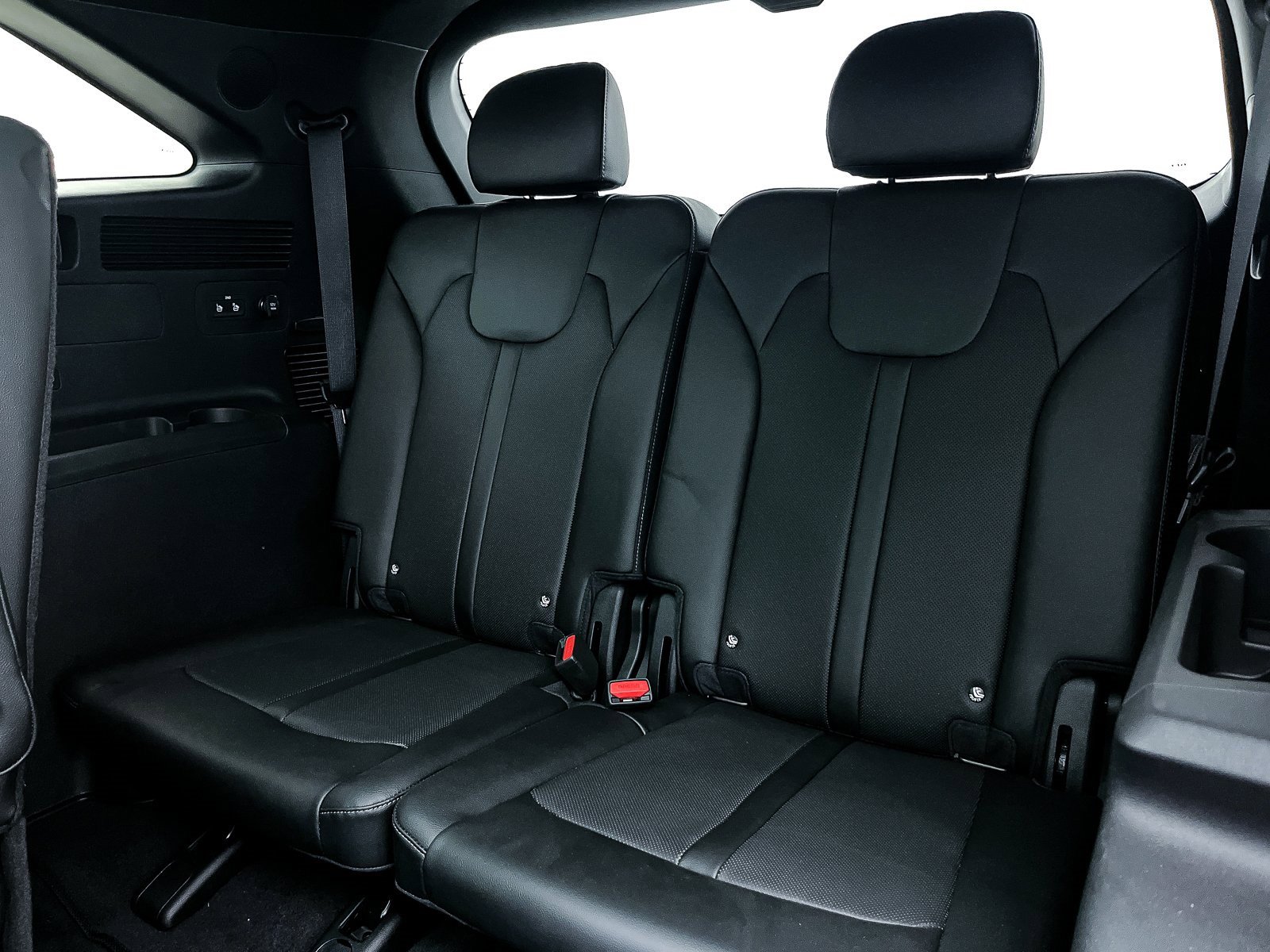 Used 2025 Kia Sorento SX Prestige image 38