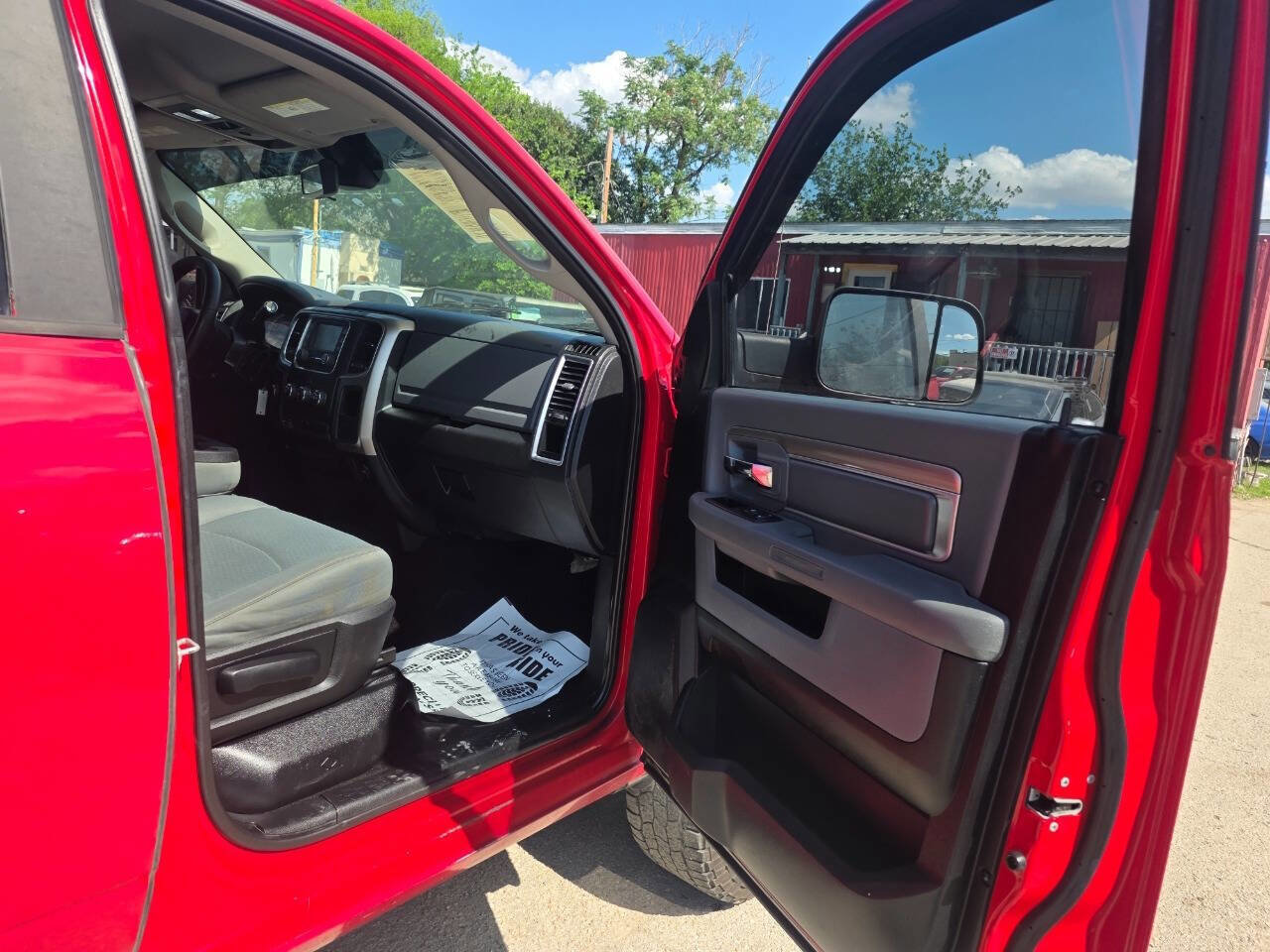 Used 2016 RAM 2500 SLT AWD/4WD image 26