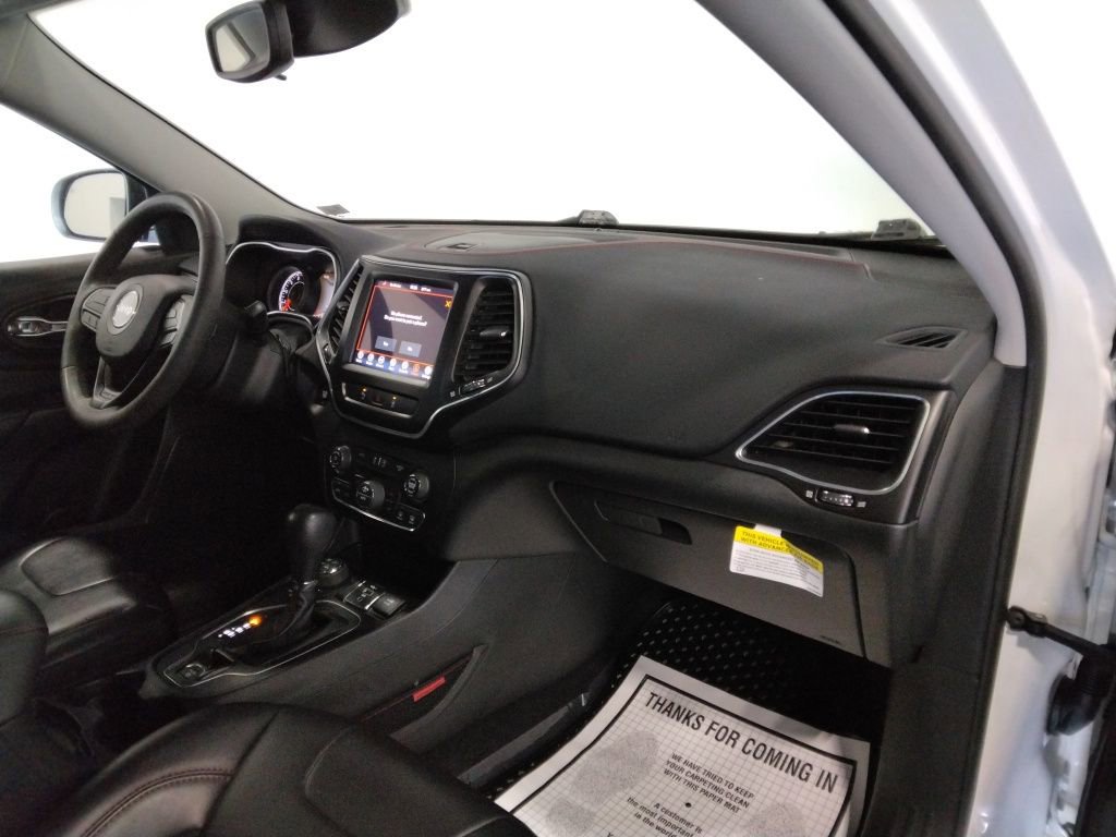 Used 2021 Jeep Cherokee Trailhawk image 47