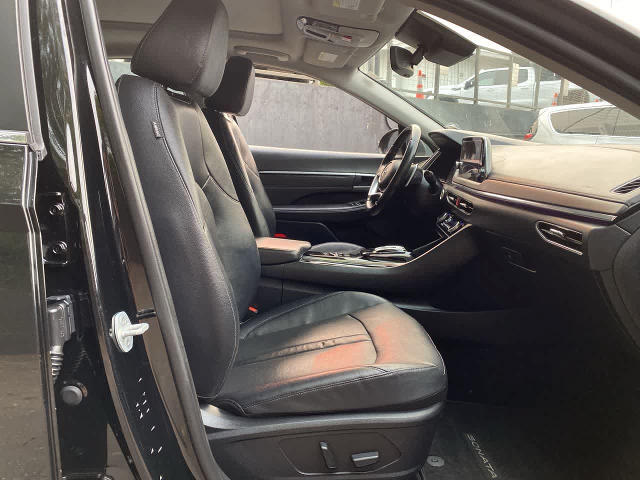 Used 2022 Hyundai Sonata Limited FWD image 17