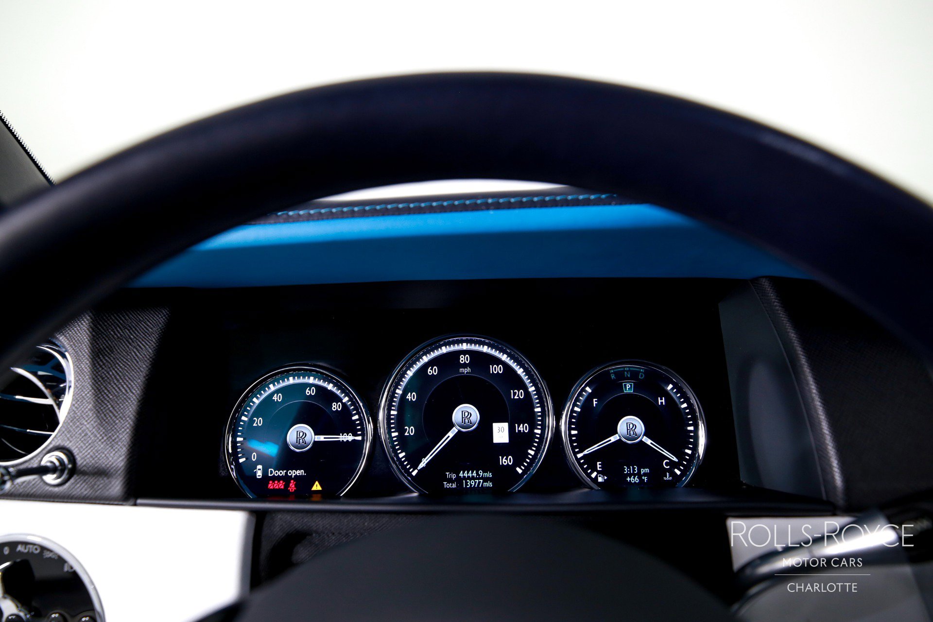 Used 2023 Rolls-Royce Cullinan image 14