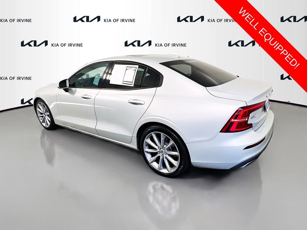 Used 2020 Volvo S60 T5 Momentum FWD image 5