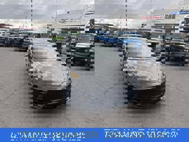 Used 2019 Tesla Model 3 Standard Range image 2