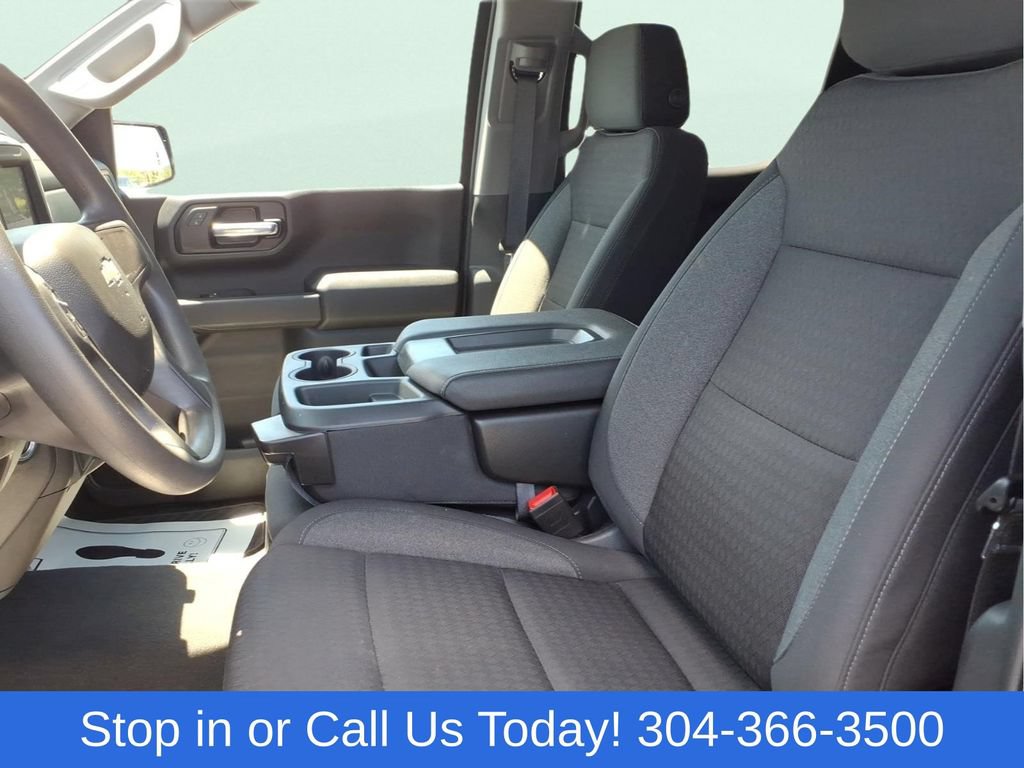 Used 2023 Chevrolet Silverado 1500 Custom AWD/4WD image 11