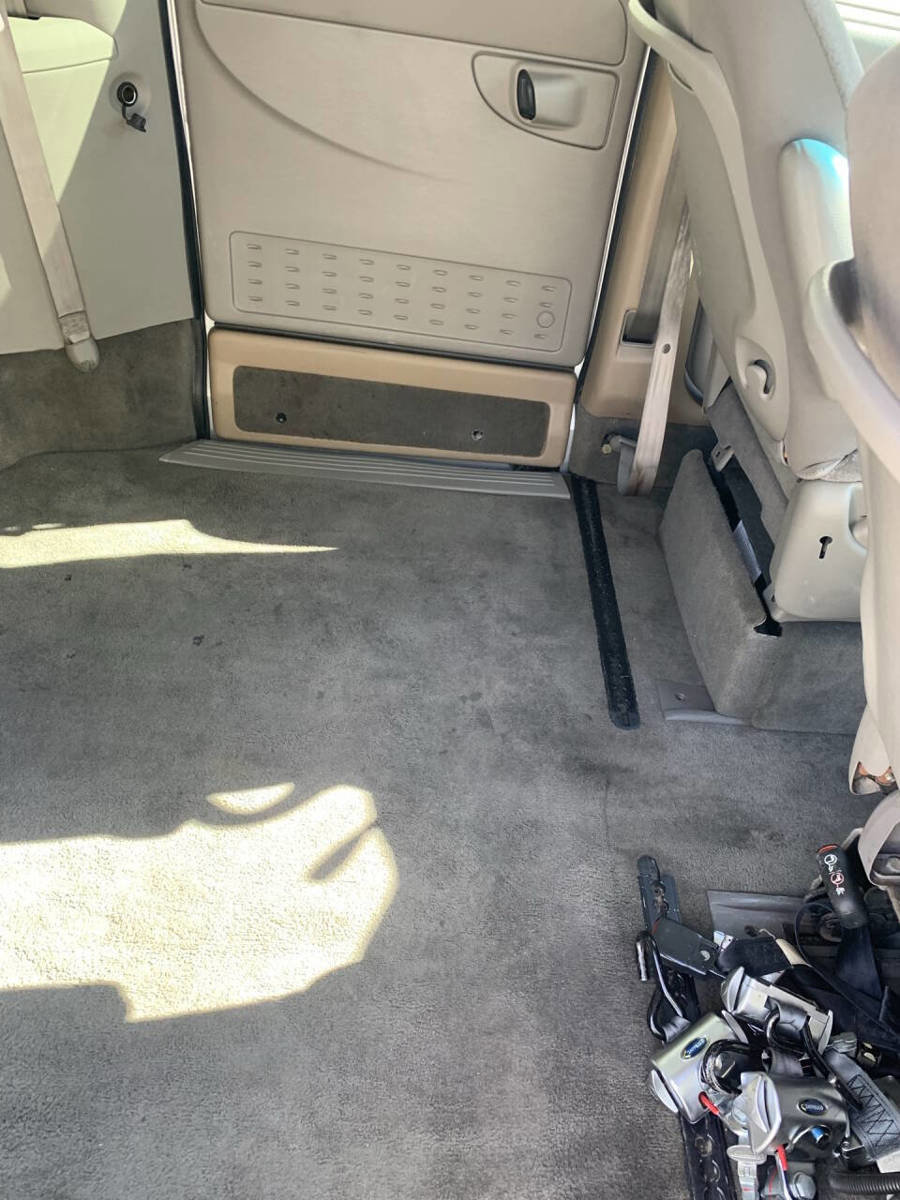 Used 2003 Dodge Grand Caravan Sport FWD image 18