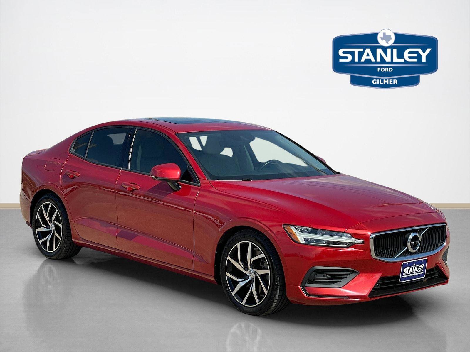 Used 2020 Volvo S60 T6 Momentum image 1