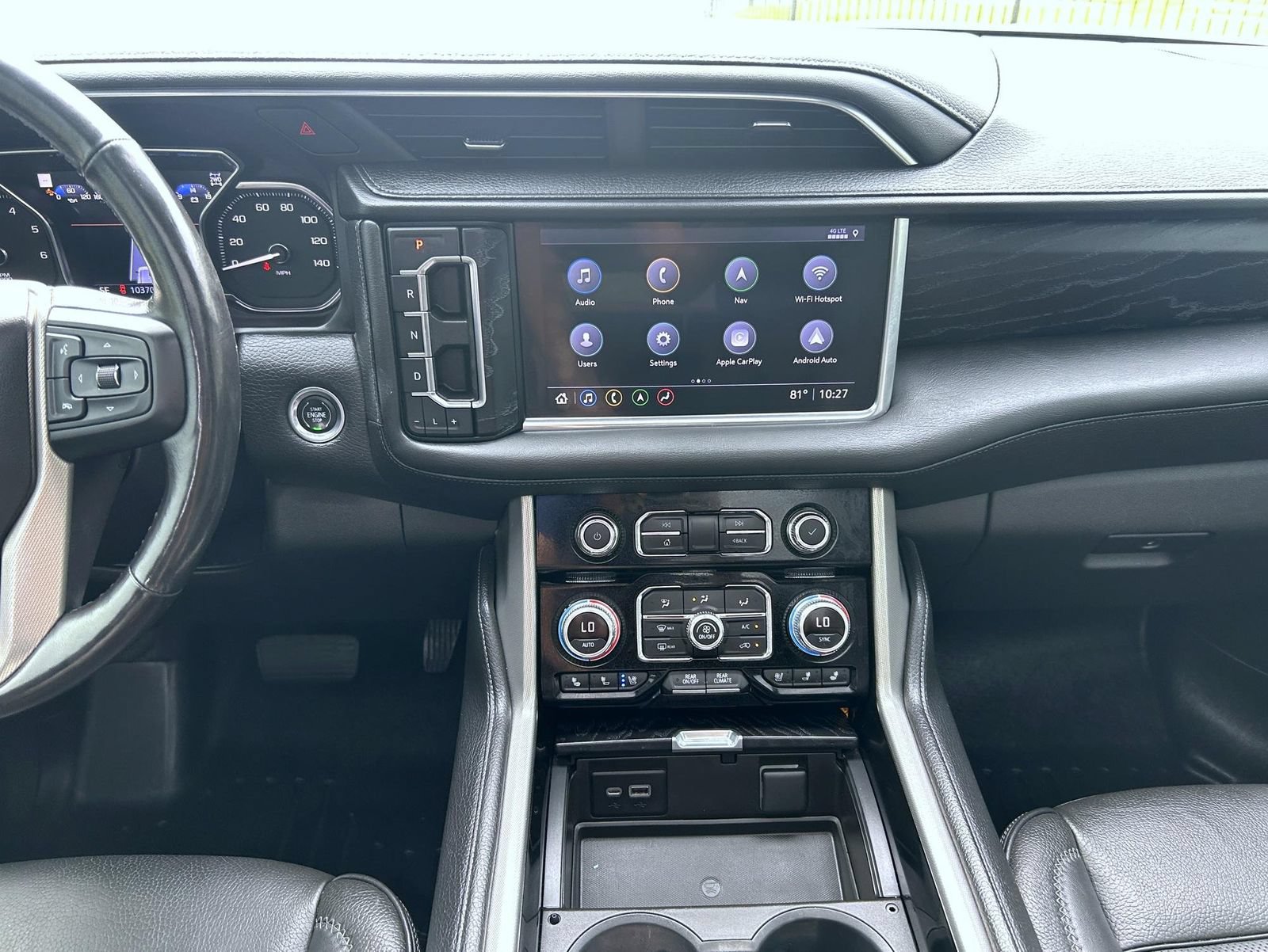 Used 2021 GMC Yukon XL Denali w/ Denali Premium Package AWD/4WD image 12