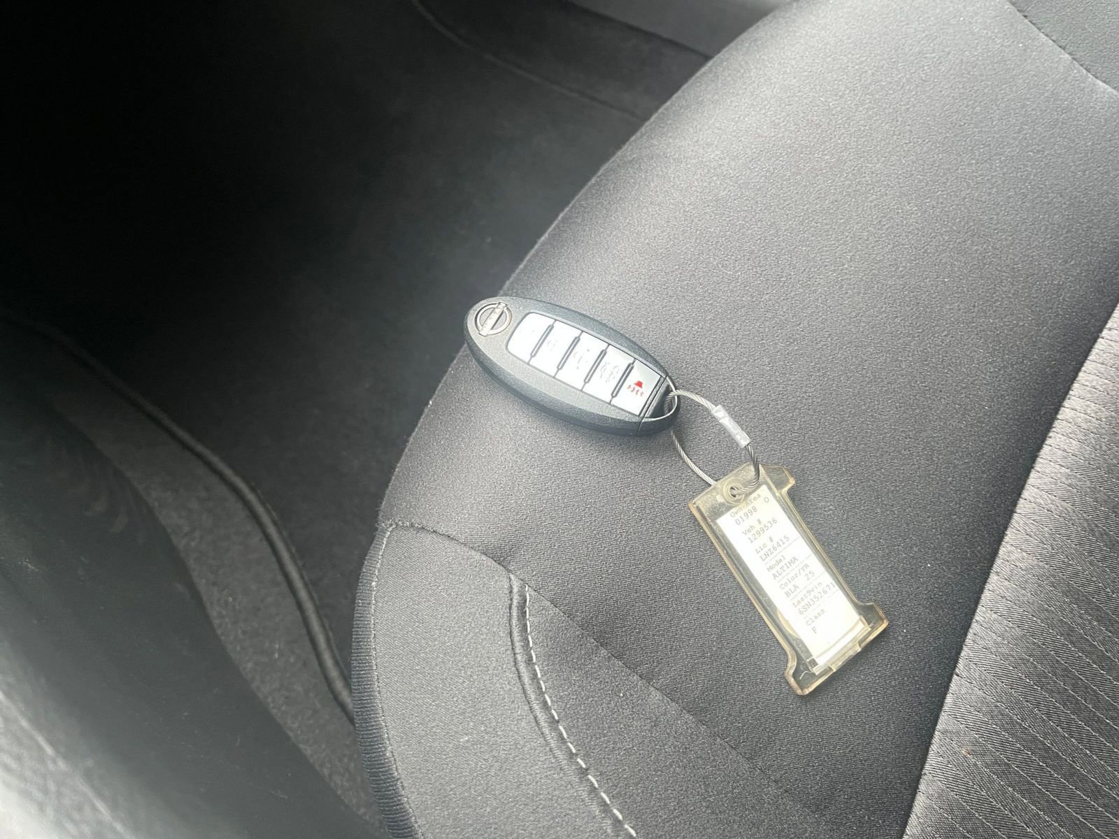 Used 2025 Nissan Altima 2.5 SV FWD image 21