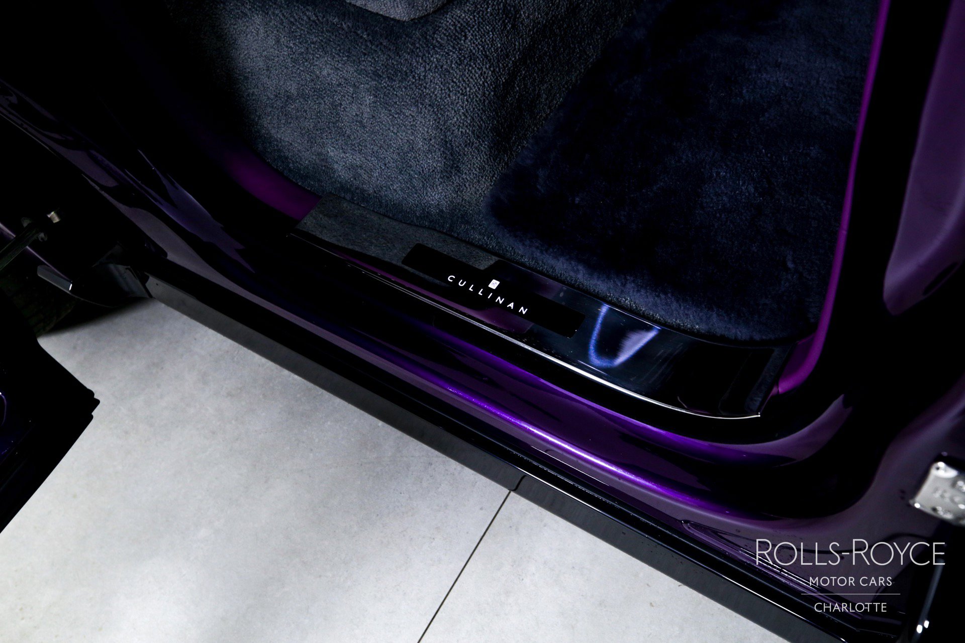 Used 2025 Rolls-Royce Cullinan image 34