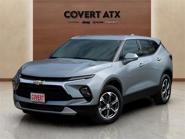 Used 2025 Chevrolet Blazer LT image 1