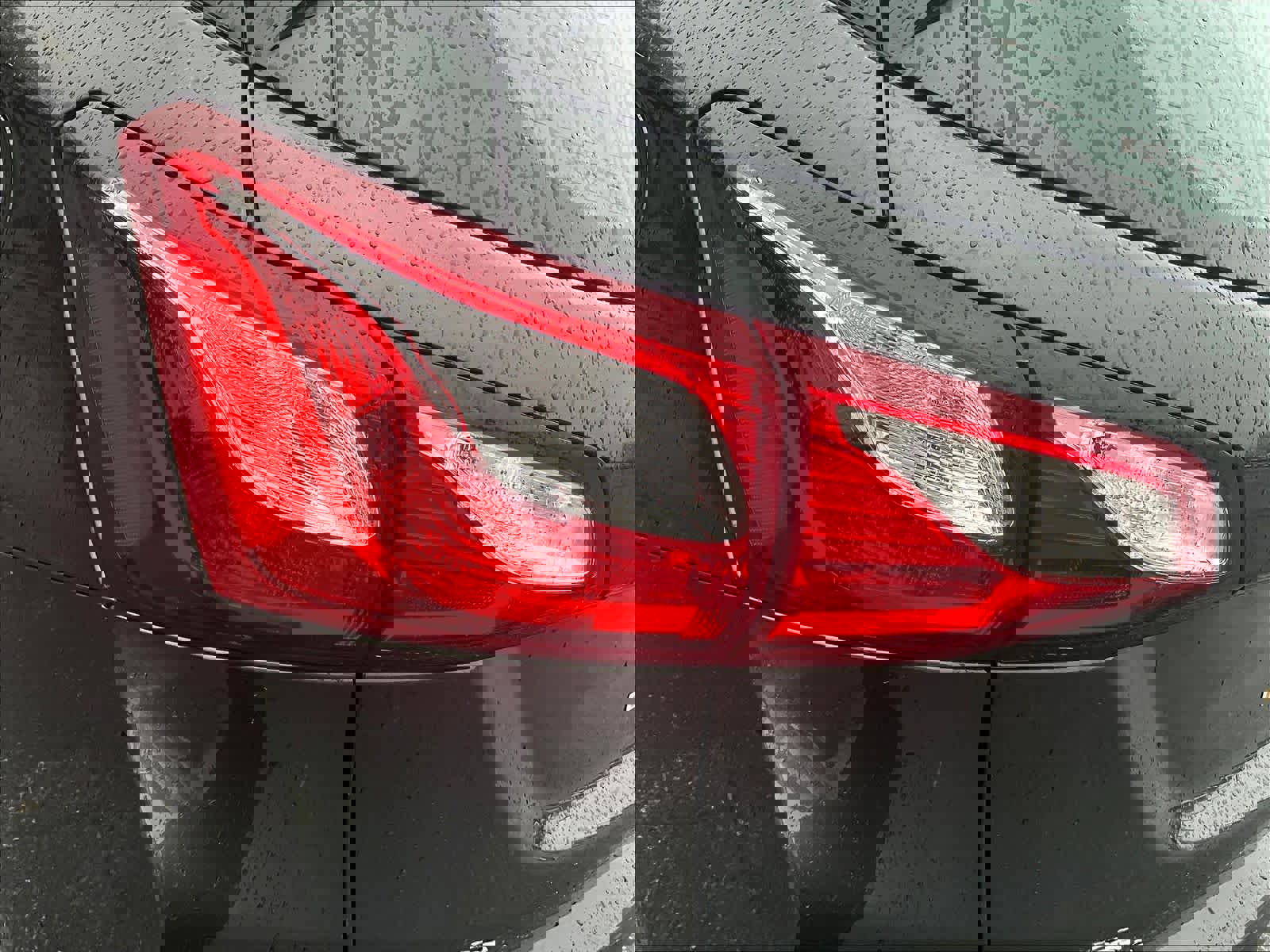 Used 2019 Chevrolet Equinox LS image 32