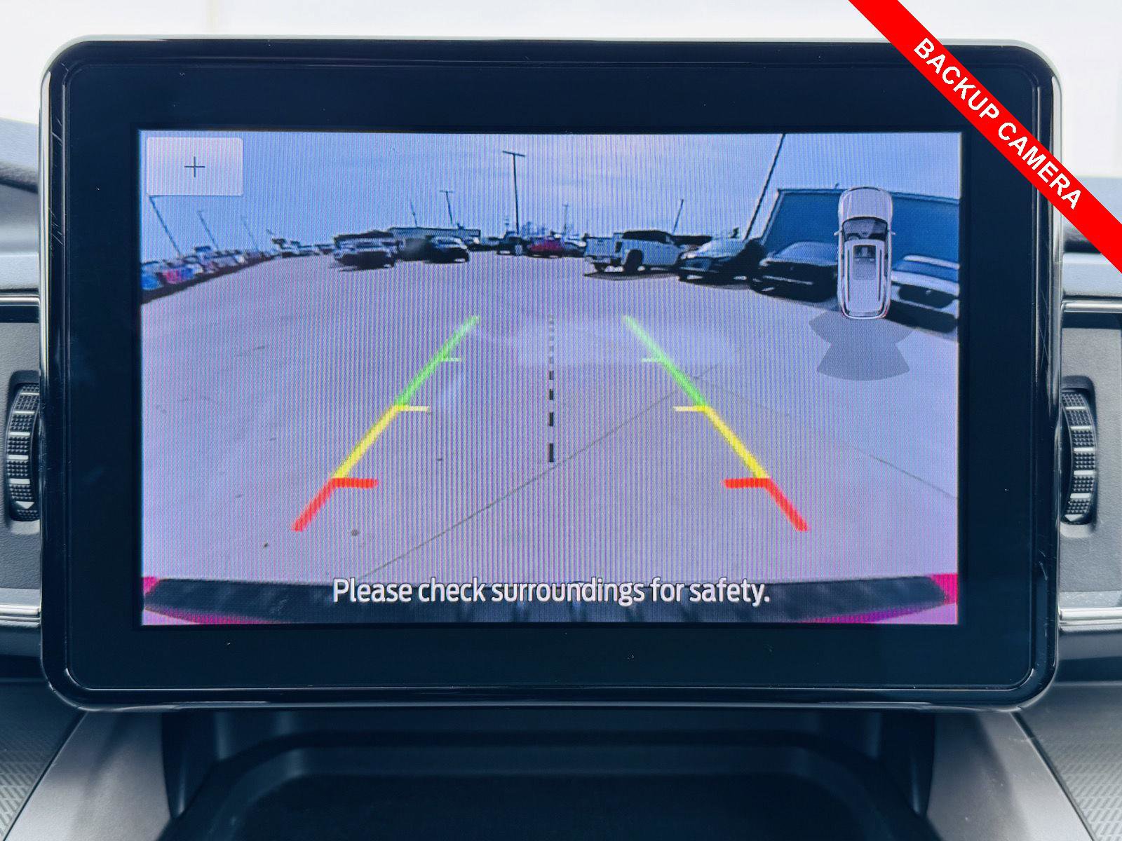 Used 2024 Ford Explorer XLT w/ Equipment Group 202A AWD/4WD image 10