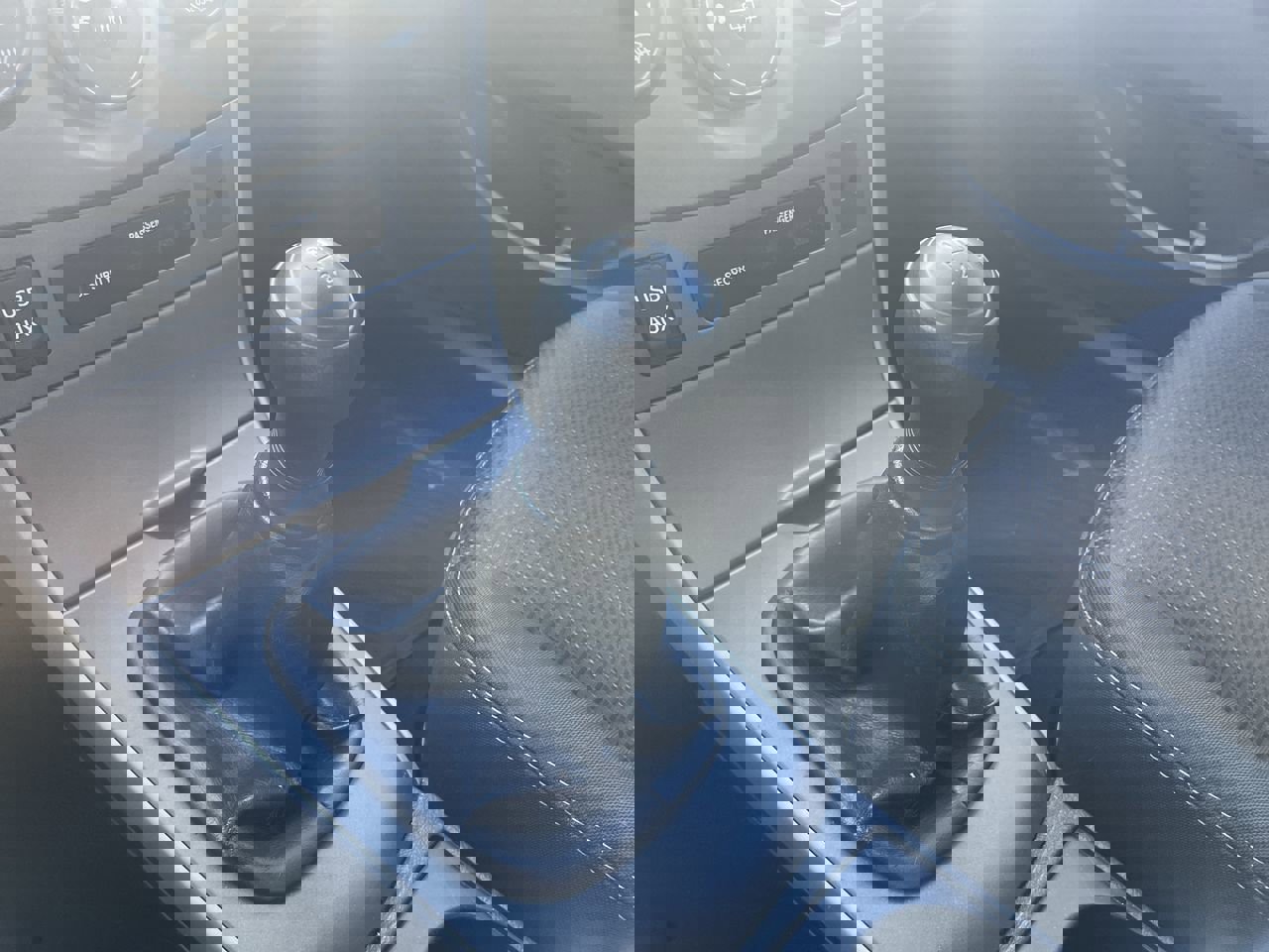 Used 2013 Toyota Corolla S image 21