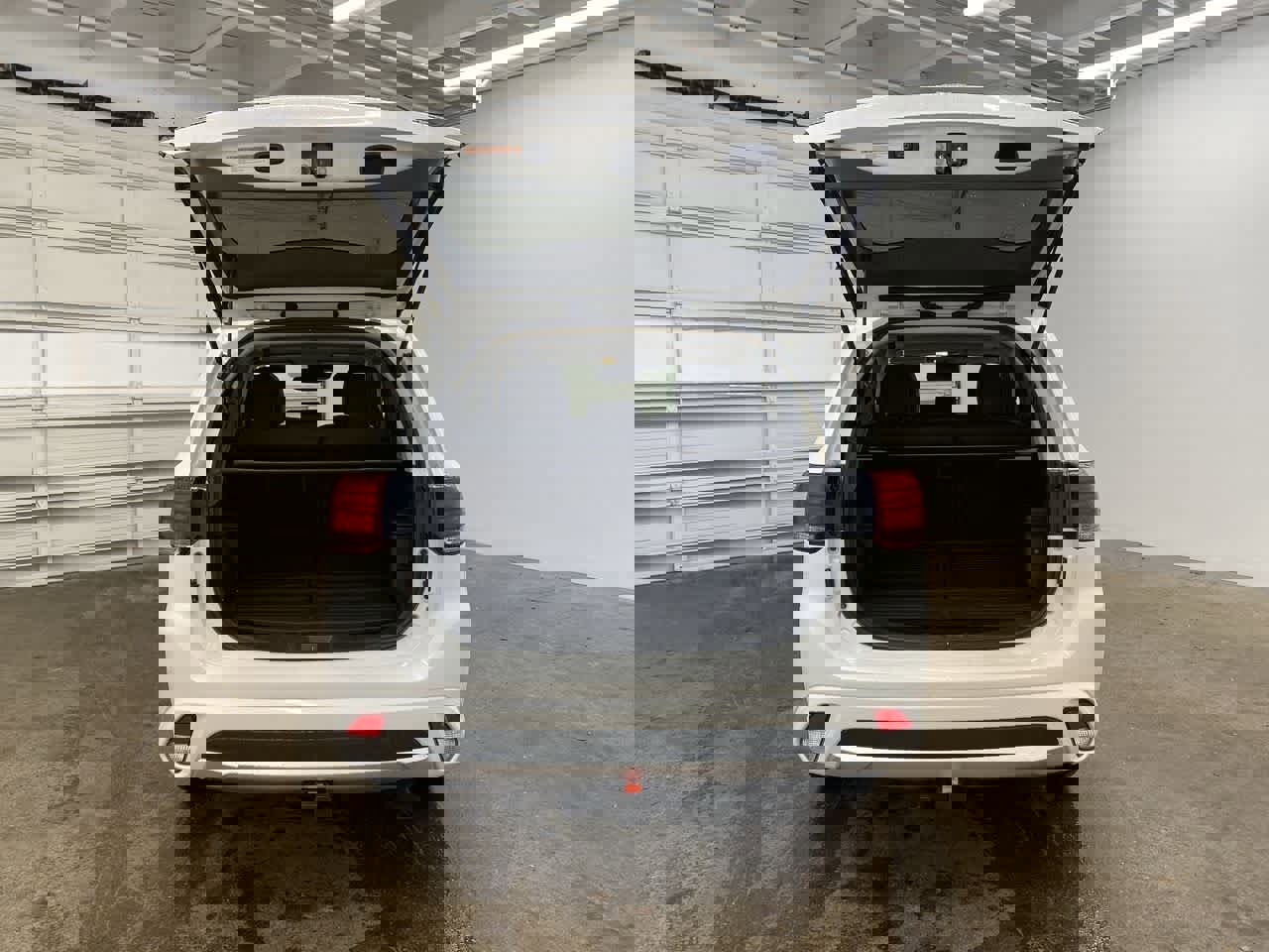 Used 2018 Mitsubishi Outlander GT image 27